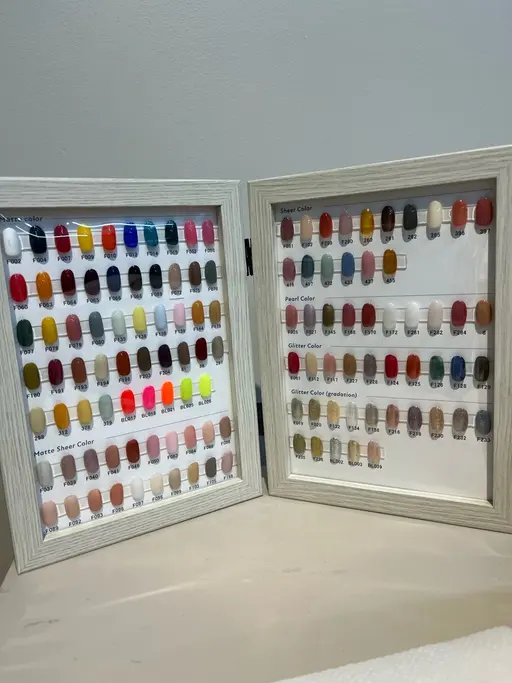 オフあり限定【ワンカラーorラメグラ】技術向上のため練習モデル募集