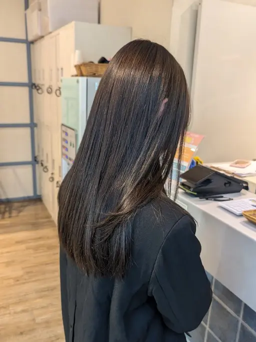 【🍭迷ったらこれ🍭】⌇カット➕️透明感カラー➕️美容液トリートメント⌇