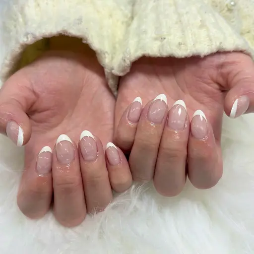 1日1名様限定！【オフ込み1950円✨】クリアベース白フレンチ‎🤍