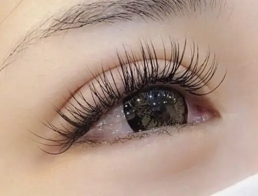 ⭐️オフなし⭐️ 無料マツエク100~120本前後 ※所要時間90分程度 ※デザイン選択不可