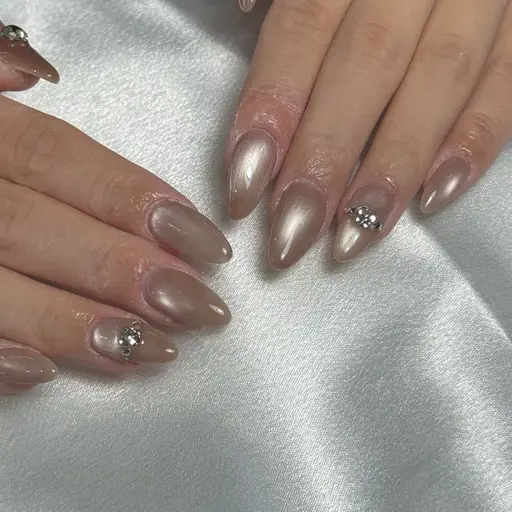 《4/16.17限定価格🌈》マグネットネイル🧲✨️【オフ、ケア込】