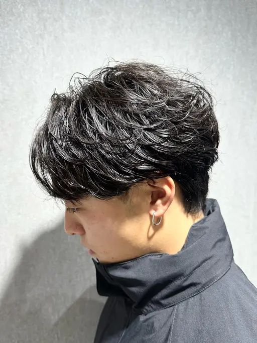 メンズカット＋フェザーパーマ🪶羽のような躍動感ある今期トレンドパーマ🪶土日祝＋1000円