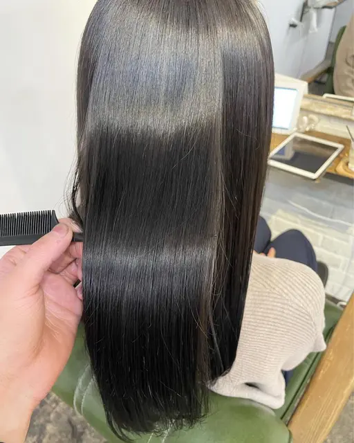 うねり対策に!✨縮毛矯正 最高品質クオラインストレート✨最高補修AMASIA髪質改善✨柔らかい自然な仕上がりに!