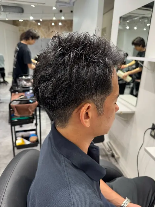 大人気メンズカット+パーマ🔥動きの出る扱いやすいスタイルに仕上げます人数限定🔥今だけ特別価格‼️ご予約はお早めに‼️