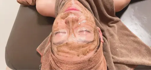 大掃除ピーリング＆ハーブピーリング🌿の最強メニュー‼️脅威のエイジングと、今時の艶々肌を手に入れられます💕感動を!