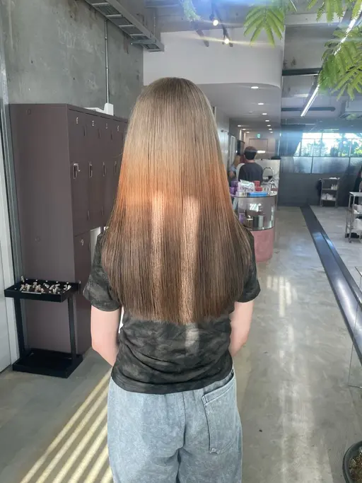 🍀デザインカラー/ルーツカラー/裾カラー🍀(ブリーチ込み/シャンプーブロー代込み)