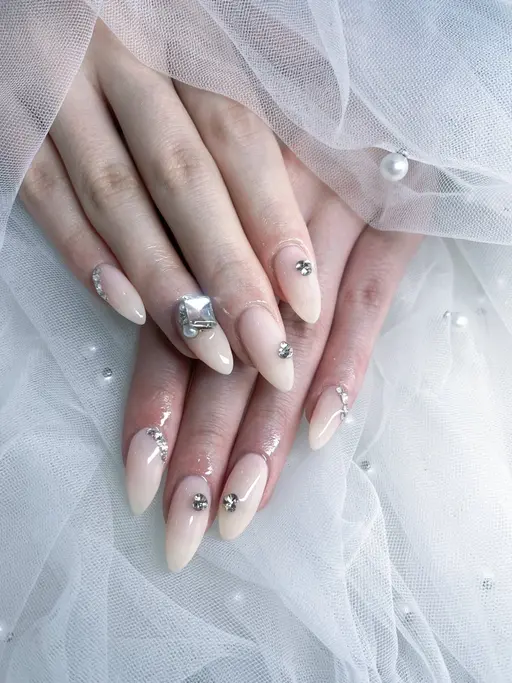 【長さだし無料‼️】本日13時​〜​限定✨️オフありチップ長さ出し💖アート90分🉐大きいパーツ1つ無料