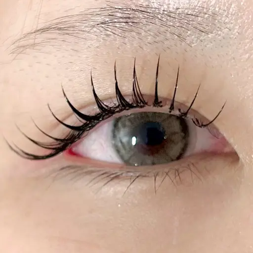 【4月18日10時30分​〜​限定】🌷マツエク練習モデル　80​〜​120本目安🌷