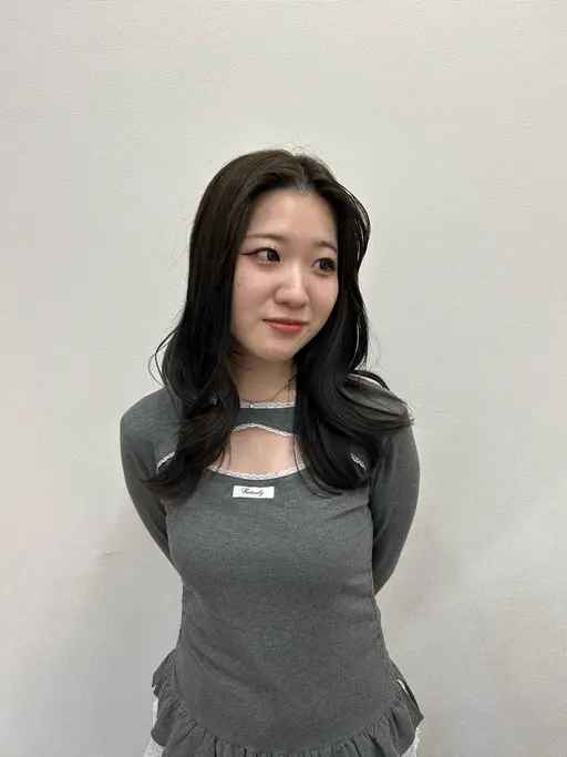 【💘4月2名限定💘】似合わせカット/艶カラー¥13970▶︎¥10000