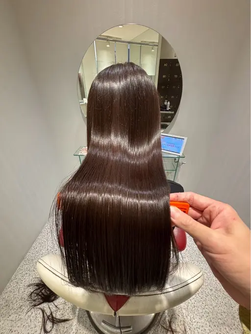 🌟傷ませずに艶髪を🌟ダメージレス縮毛矯正　8480円　【薬剤履歴のある方向け】
