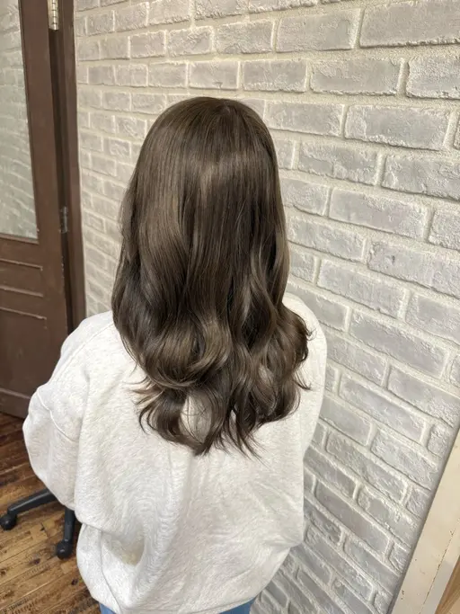 本日限定💞韓国風透明感の艶カラー＋カット無料＋1ステップトリートメント