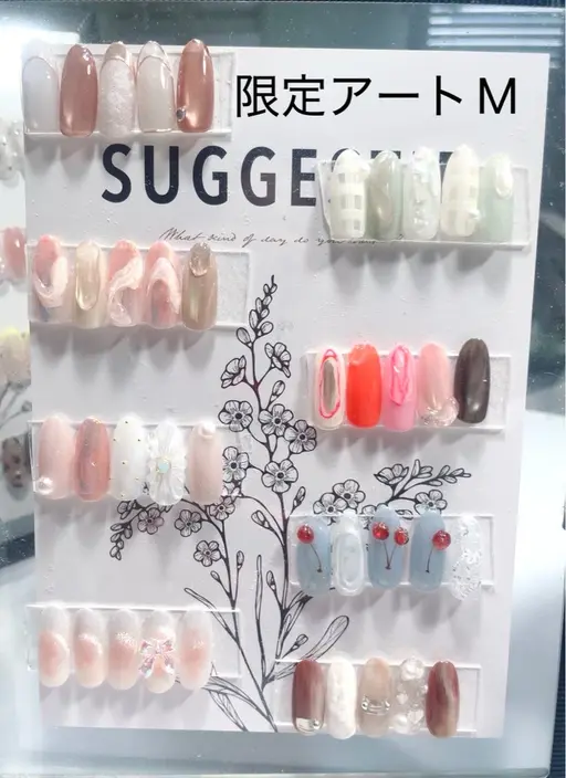 【オフなし】ハンド　限定アート　10種より選べて色変え可能　♡マグネットネイルもmは＋500円