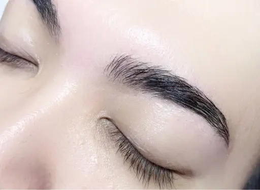 【美眉アイブロウ🌈🤍✨】 眉毛ワックス/毛抜き&間引きも🉑/眉メイクお仕上げ🫶🏻　※土日＋500円