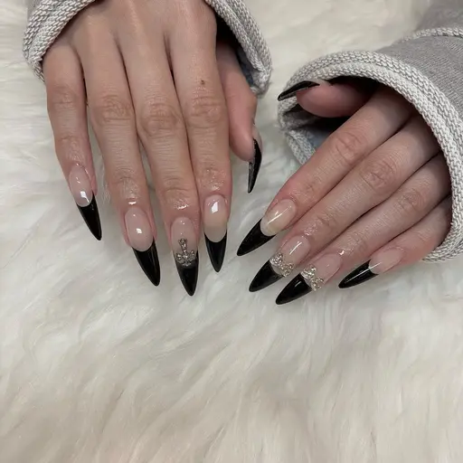 ‎💖フレンチネイル黒  オフ有/無 💖  ✨急募✨4月30日12時​〜​16時