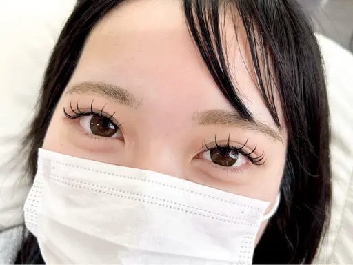 マツエク(フラットラッシュ)120本まで。オフ込み