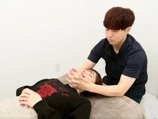 【Google口コミ投稿💛限定価格0円】・小顔矯正30分11,000円→0円