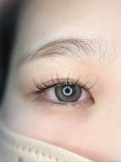 まつげエクステ100​〜​140本