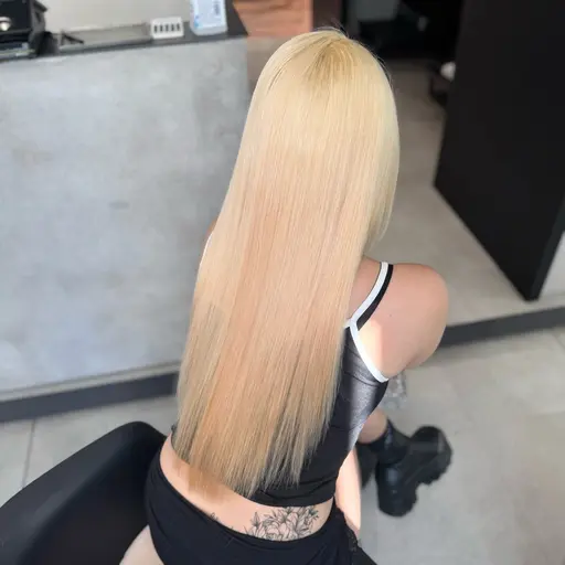 【当日限定クーポン‼️】ブリーチ1回カラー🤍何色でもok🤍ロング料金なし❕