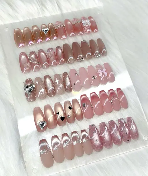 定額デザイン 【オフなし】韓国っぽちゅるんネイル、ワンホン風キラキラネイル✨