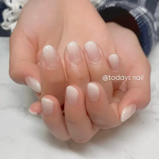 4/28(火) 15時30分​〜​ ハンドオフあり90分 色自由グラデーション @ネイルスクールtricia 表参道