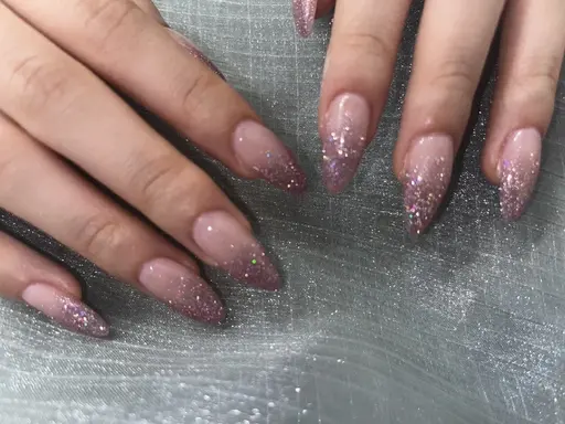 長さ出し＊シンプルギャルネイル