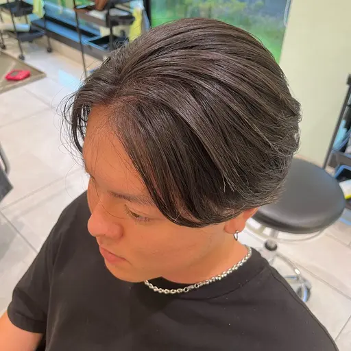 【曲がる縮毛矯正💙】自然な縮毛矯正＋カット💙【メンズ限定】