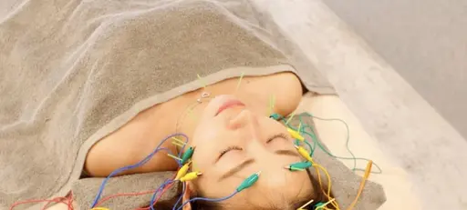 4月限定特別価格【しっかりリフトアップ/小顔】✨電気美容鍼＋頭皮スパ✨11800円→🉐6400円