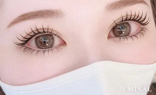 眉毛ブリーチ✨ 髪色や目の色と揃えて垢抜け眉に❗️