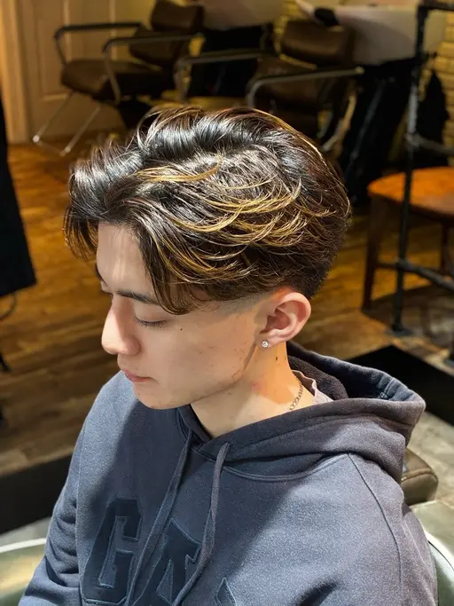 カット+海外風フェザーパーマ