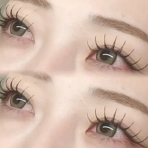 LEDマツエク(100本¥4640/120本¥5150)