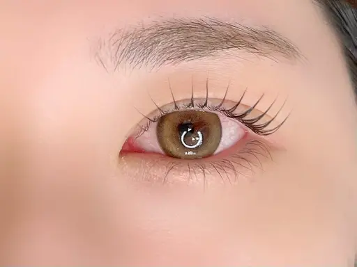 ラッシュリフト上✨(保湿アイシャンプー・美容液仕上げ)✨＋800円でマスカラパーマも可能◎