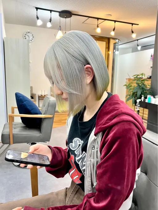 【期間様限定】🤍ハイトーンカラー＋デザインカット🤍ブリーチ＋オンカラー＋カット