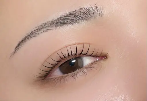 🌈【5月1日13:30​〜​】上まつ毛パーマ🌈