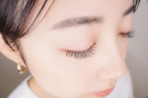 5/3限定オフ無料✨【マツエク/モチ重視】パーフェクトラッシュ160本＋付け替えオフ🍓必ず補足説明をご確認ください
