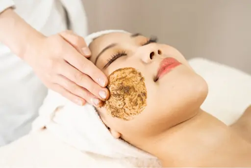 残り3名様限定⭐️ 毛穴洗浄付き🌿肌質改善ハーブピーリング