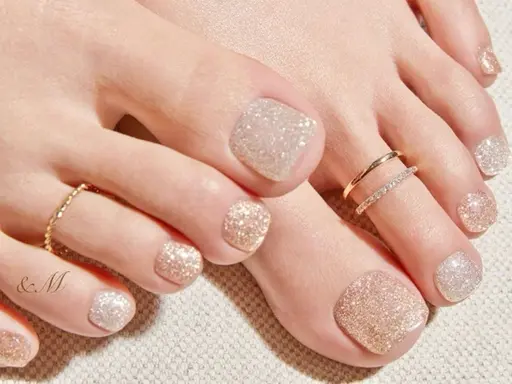 【フットネイル🎀キラキラワンカラー】