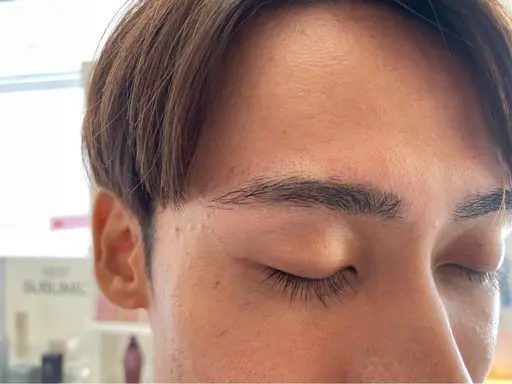 眉カット✂️