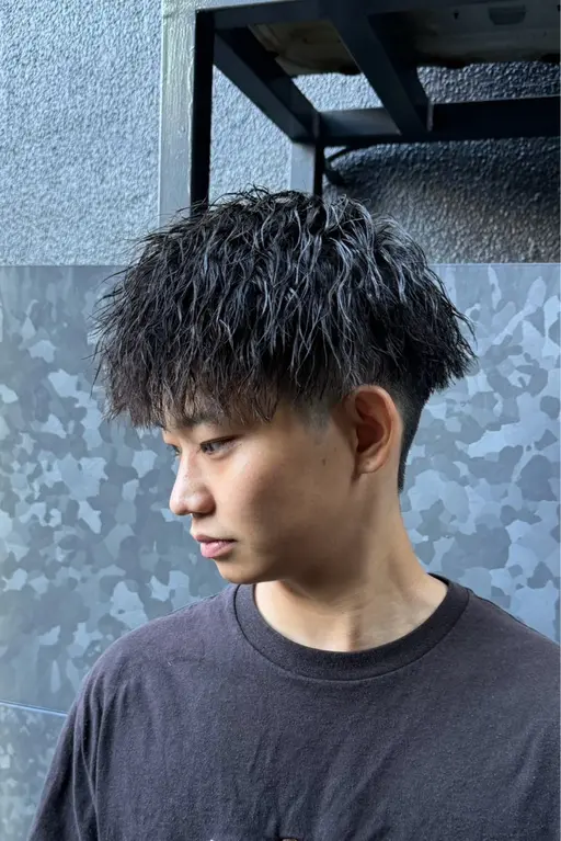 【土日祝限定特別価格クーポン‼️】メンズカット➕各種パーマ（※注意事項は必ずご確認下さいませ）