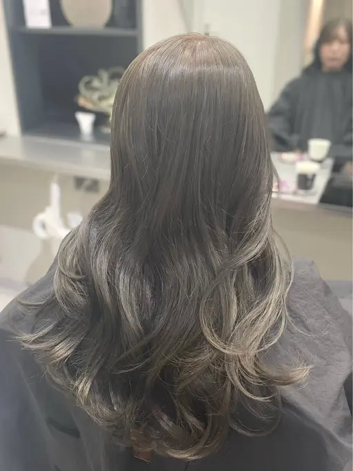 【ミニモ限定】✨️赤み消し透明感カラー＋カット✨️