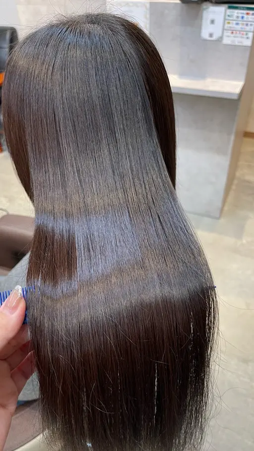 【🦋平日限定🦋】艶髪カラーmenu💇🏻‍♀️カット➕艶カラー➕トリートメント💎🤍🫧