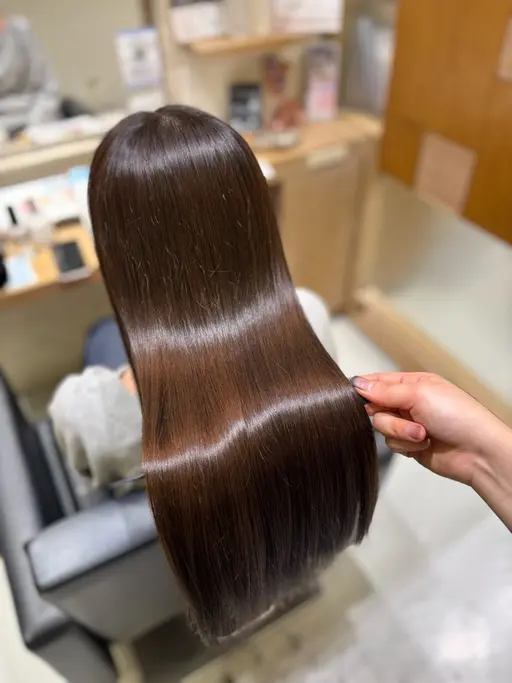 【🧡ちょっと贅沢コース】透明感カラー➕髪質改善トリートメント🧴➕カット（美容液シャンプー付き）➕炭酸スパ🫧