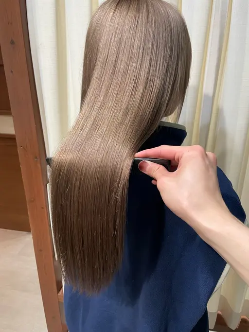 【梅雨に向けての対策クーポン😳】縮毛矯正+トリートメント❣️