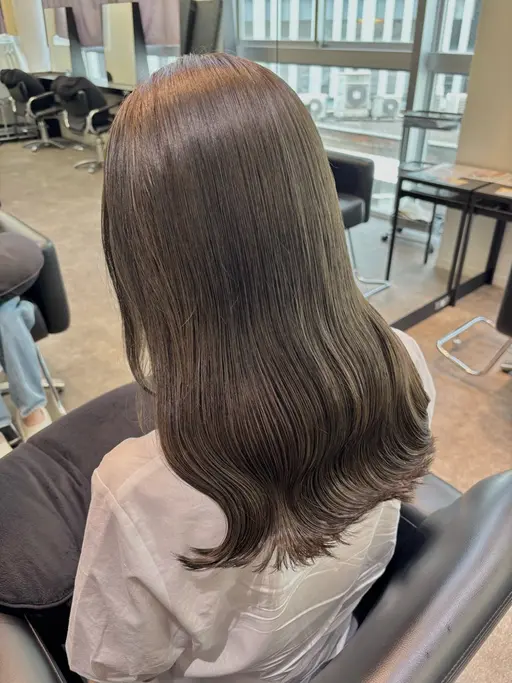 【平日限定☀️】カット✂️➕カラー🎨➕トリートメント🫧➕スタイリング🪄
