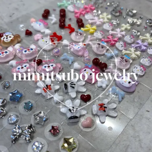 【 大バズり 】 ❤︎ 耳つぼジュエリー ❤︎ 10粒 （ 片耳 5粒 : 5粒 ）