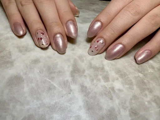 シンプルデザインネイル💅オフあり