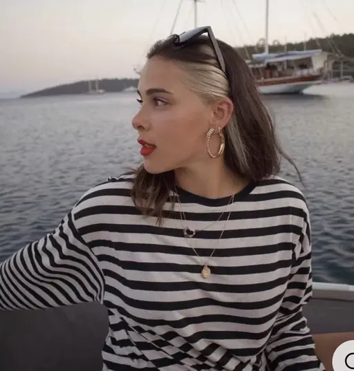 インナーカラー💟平日17時以降、土日祝18時以降​〜​の募集となります！