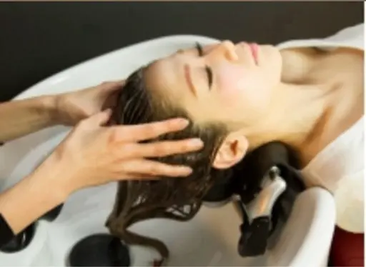 バリ式ヘッドスパ30分(シャンプーブロー込み)