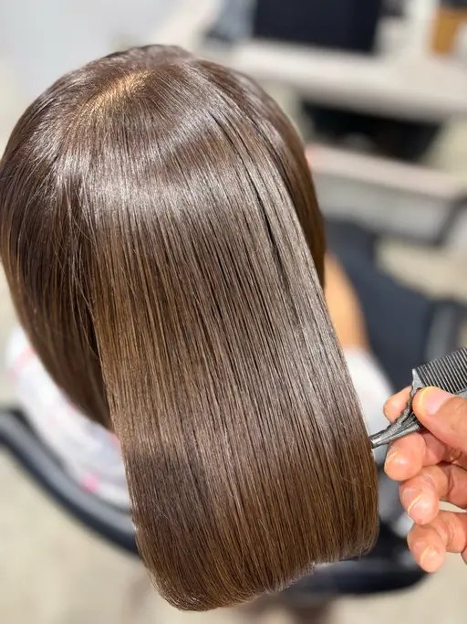 【新規限定】 カット＋艶カラー＋髪質改善TR🌿 内部補修で色持ちUP＆柔らかな質感へ人気のプラン✂️