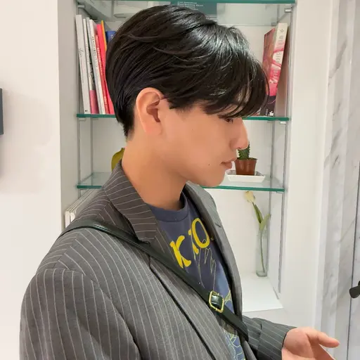 梅雨前限定"本日残り1枠💦‼️" カット×トリートメント(トリートメントスプレープレゼント)🚿