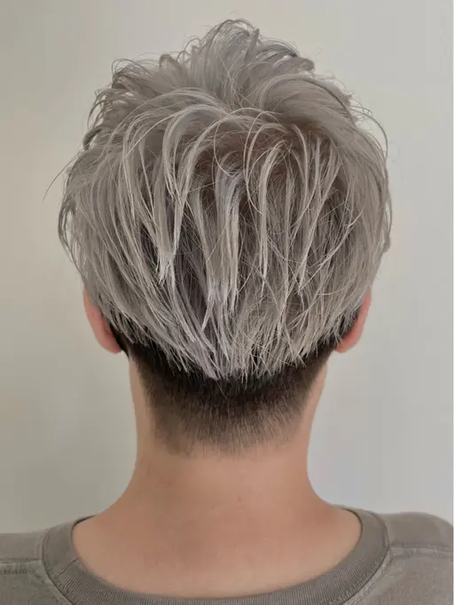 【8月限定】全頭ケアブリーチ+ケアカラー+カット+トリートメント ⚠️イヤリングやインナーの方はお問い合わせ下さい✉️